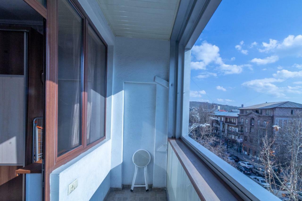 Stay Inn Apartments On 33 Sayat-Nova Avenue Erywań Zewnętrze zdjęcie